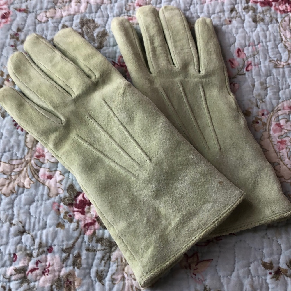 Light green suede gloves